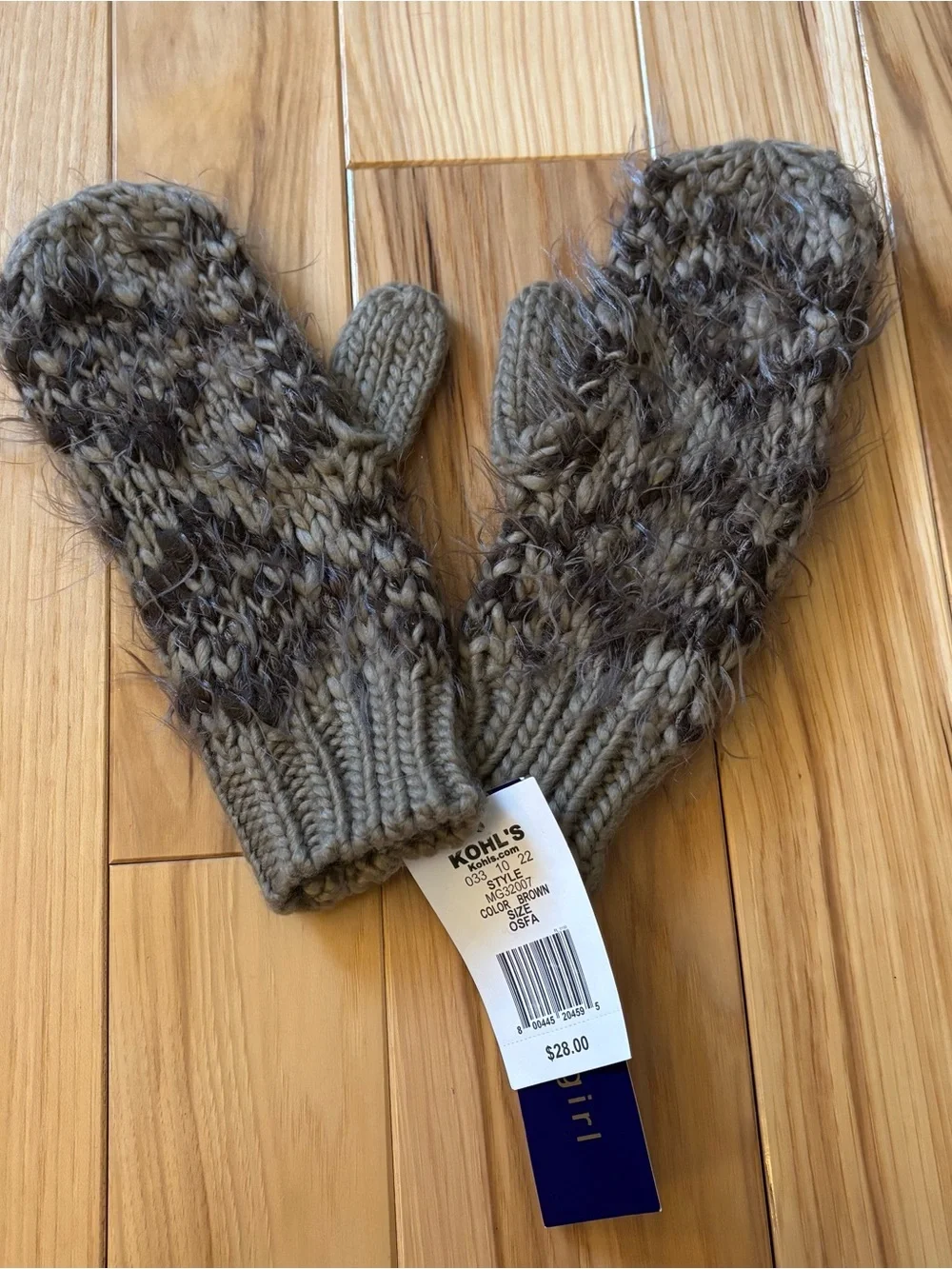 NEW Madden Girl Brown Eyelash Knit Mittens